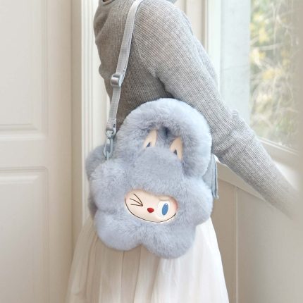 THE MONSTERS Classic Series – LABUBU Plush Flower Bag